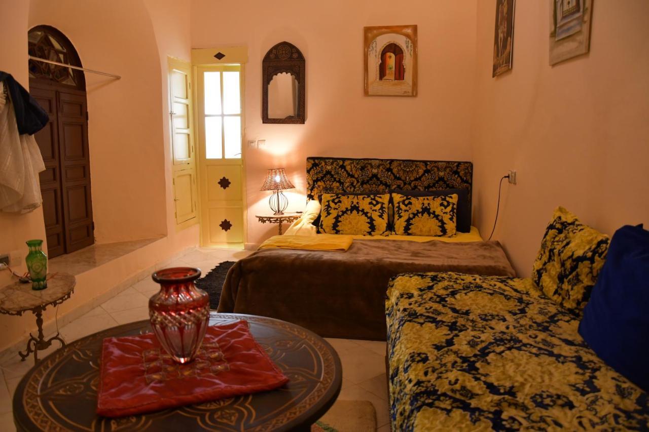 Riad Dar AlKATIB Meknès Esterno foto