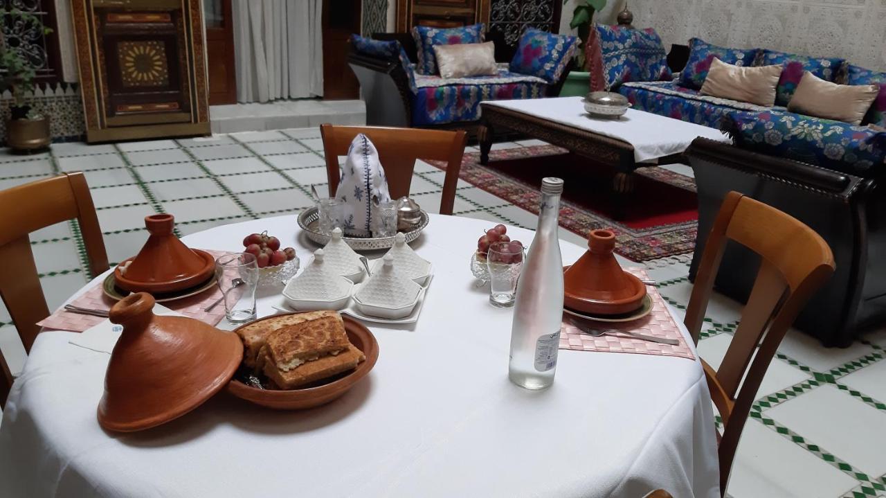 Riad Dar AlKATIB Meknès Esterno foto